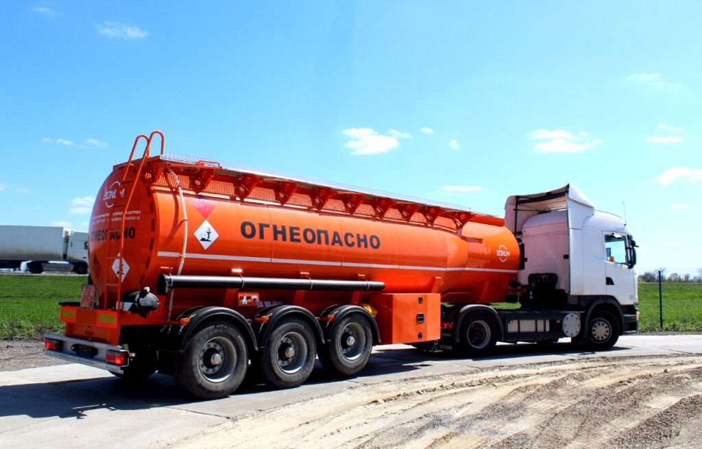 превоз на петролни продукти