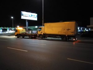 пътна помощ за товарни камиони